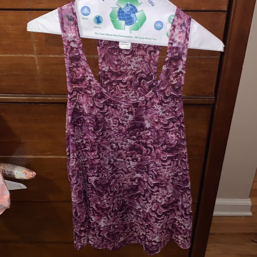Lot of 8 longer/ some tunics/ tank tops. Most small and for someone 5’ 3” /130s
